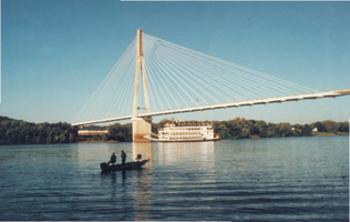 Easthuntingtonbridgewithboats_up_medium