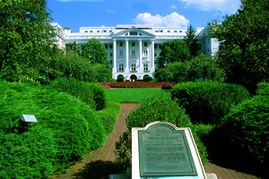 Greenbrier_resort_def_up_medium