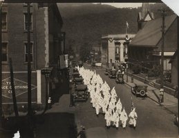 Kkk_hinton_1934_medium