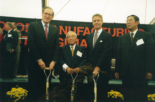 Toyota_groundbreaking_1996_medium