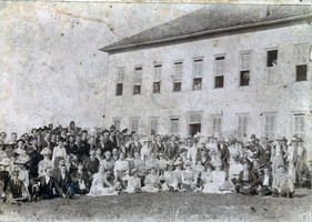 Summmersville_normalschool_1900-14_medium